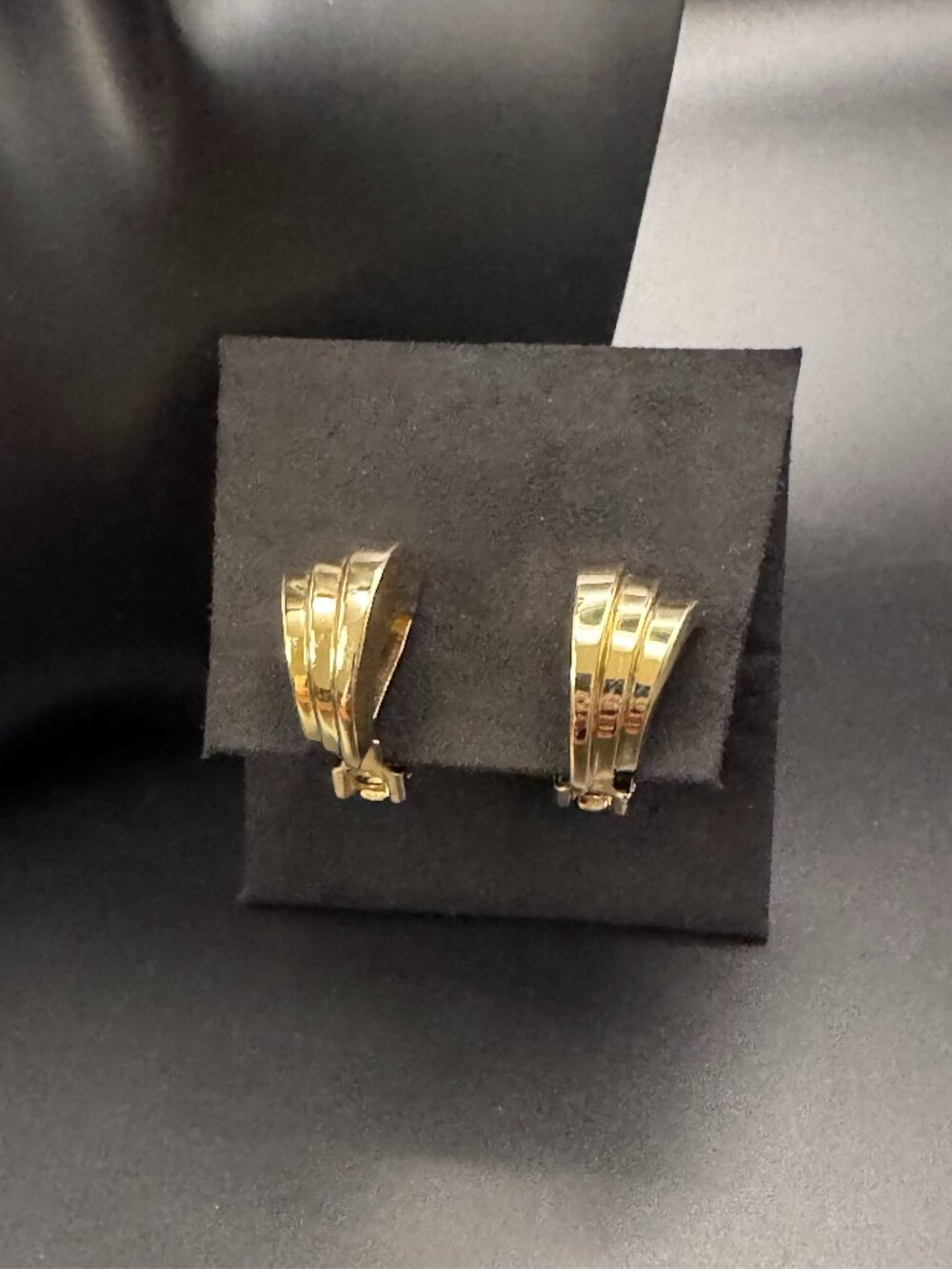 Christian Dior Vintage Clip-on earrings